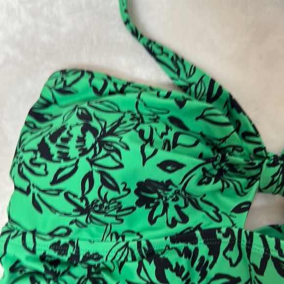 Isabel Maternity by Ingrid & Isabel Green Floral One Piece Swimsuit - Picture 5 of 10